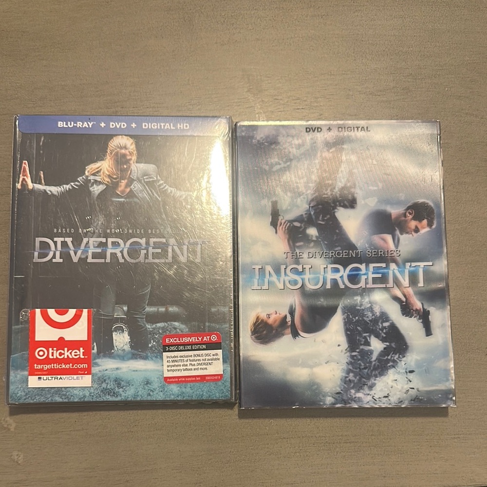 Divergent & Insurgent Blu-ray DVD Set Sealed